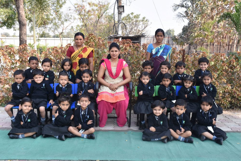 cbse pattern english medium schools in amaravati vijaya-convent