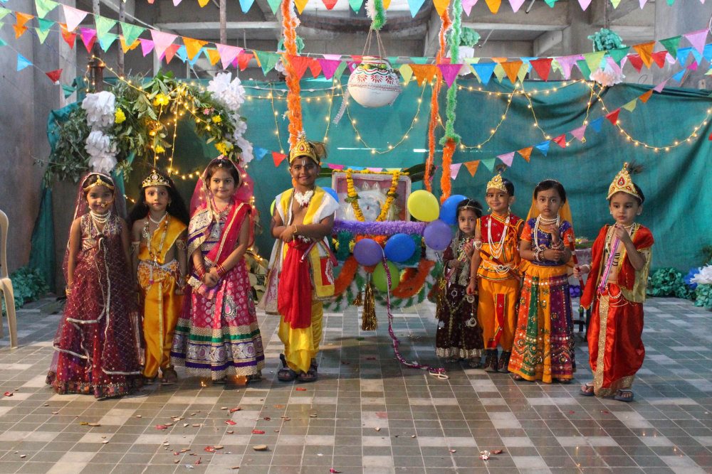 eco friendly school with festivity cbse pattern school admission open for kids in amravati