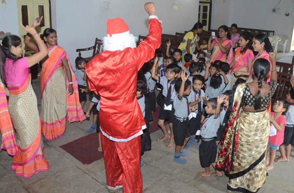 vijaya convent school christmas celebration in the classroom