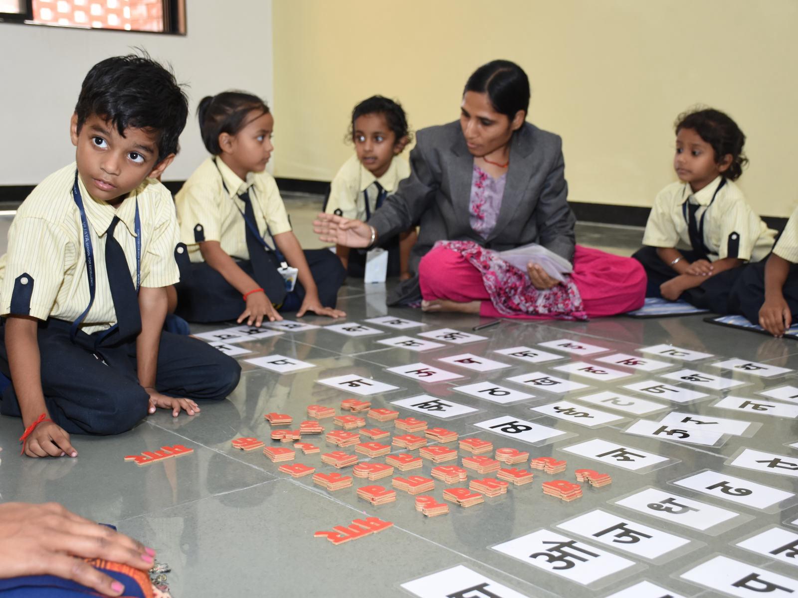fun-learn-hindi-vijaya-convent-cbse-school-amravati