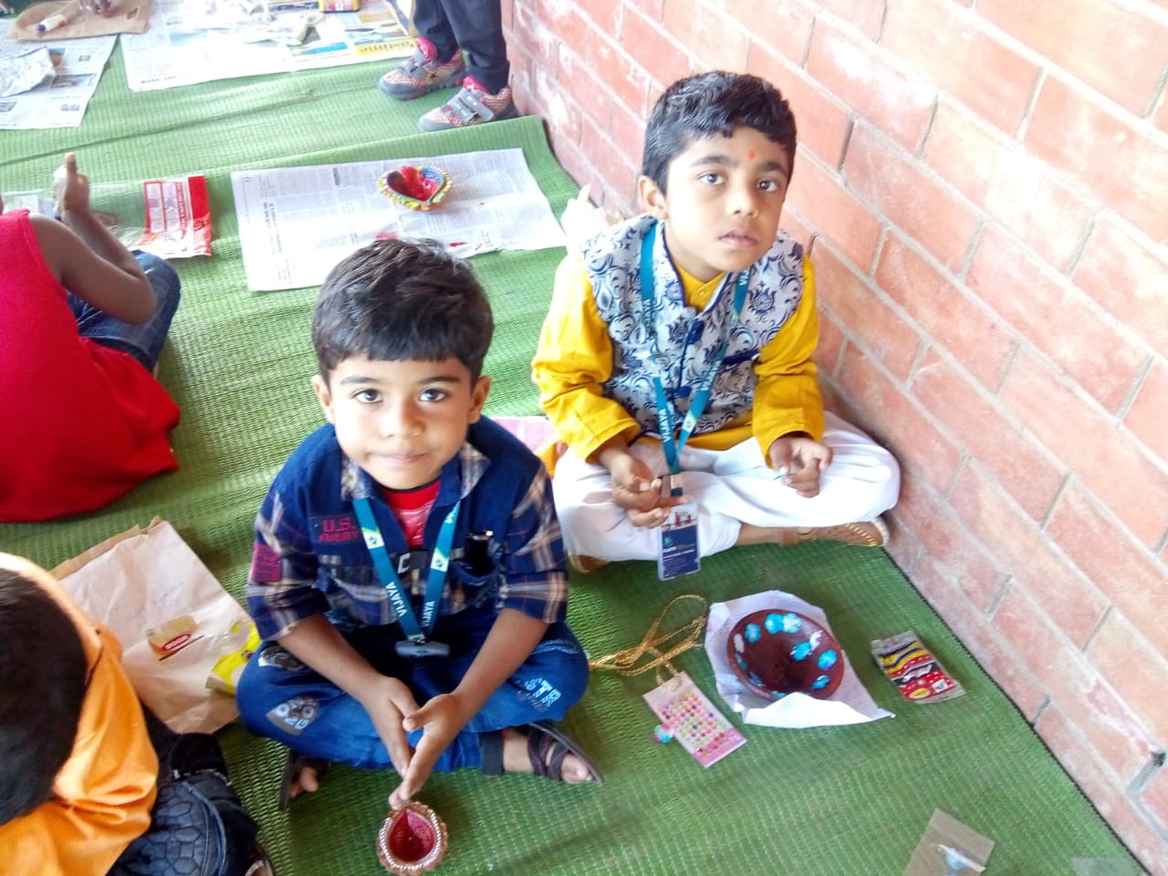 vijaya-convent-school-students-diwali-diya-making-activity