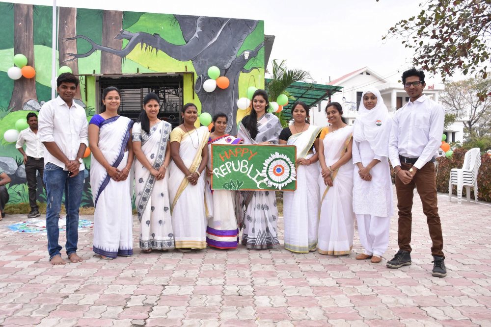 qualified staff republic day celebration vijaya convent school amravati