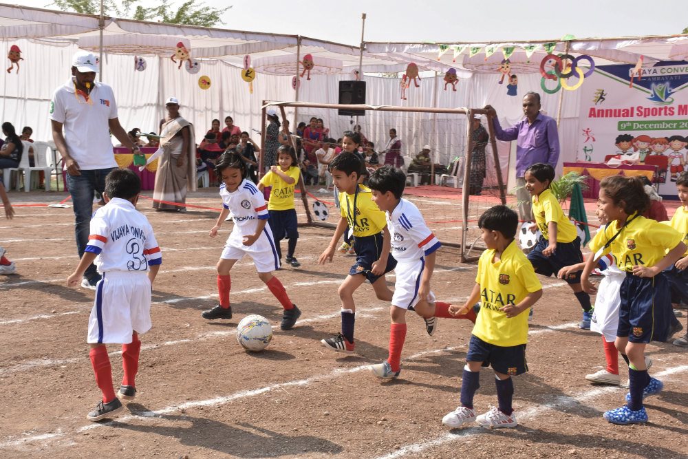 which is top school in amravati vijaya school for excellence kids school vijaya school playing football game sports day