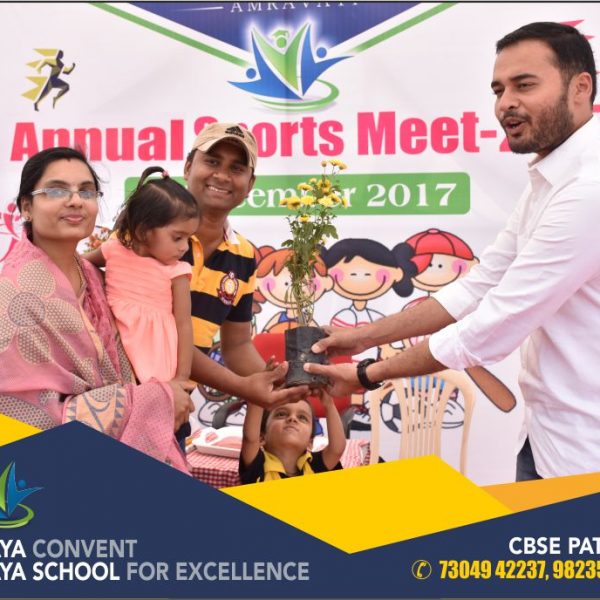 digvijay deshmukh president at vijaya convent and vijaya school for excellence pk deshmukh multi purpose society chairmen sports day