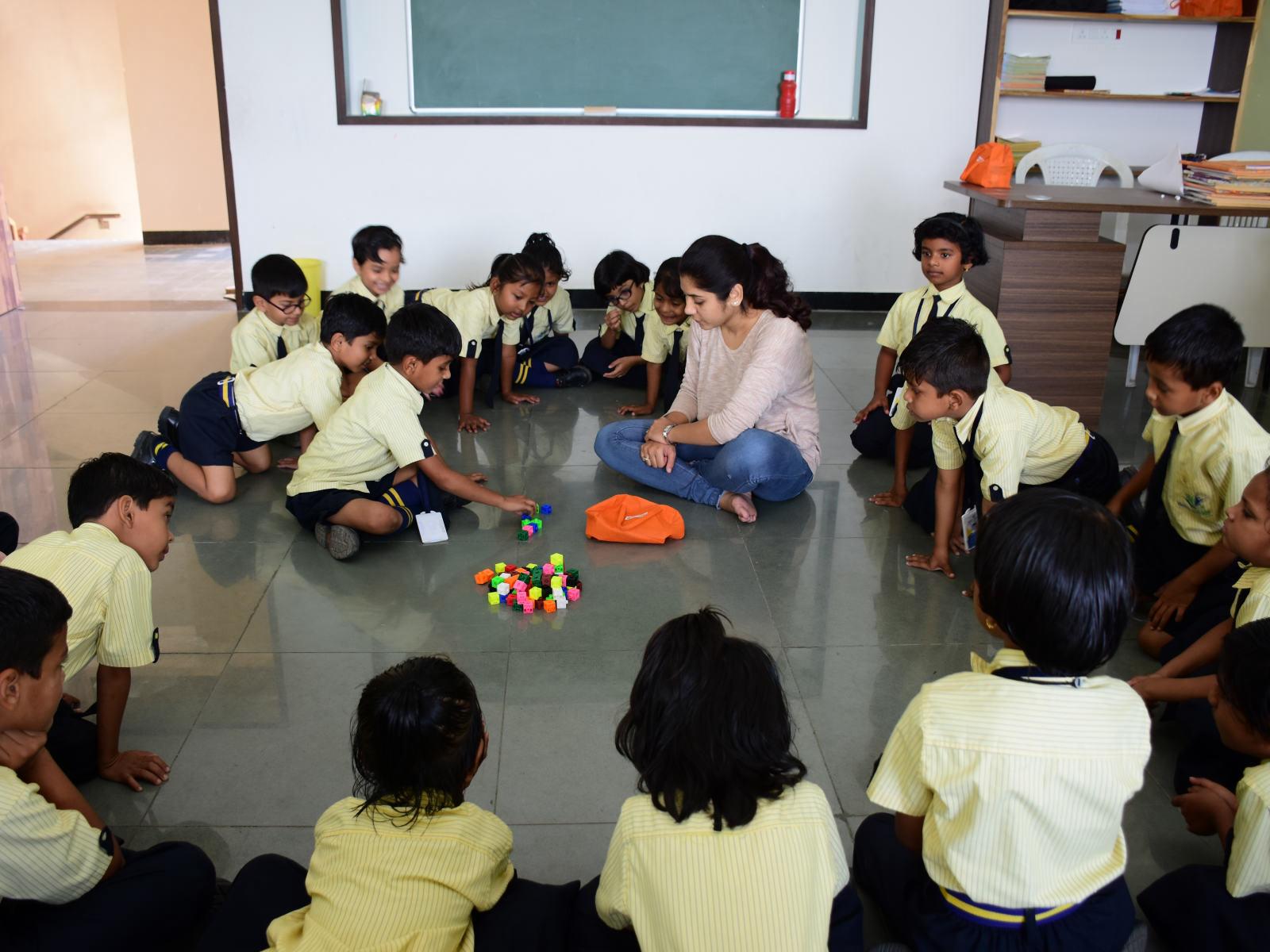 vijaya-convent-cbse-school-amravati-teaching-maths-with-tool