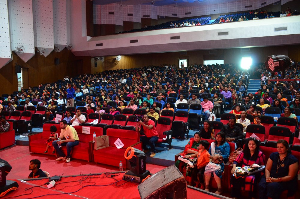 audience-at-anumal-function-vijaya-convent-school