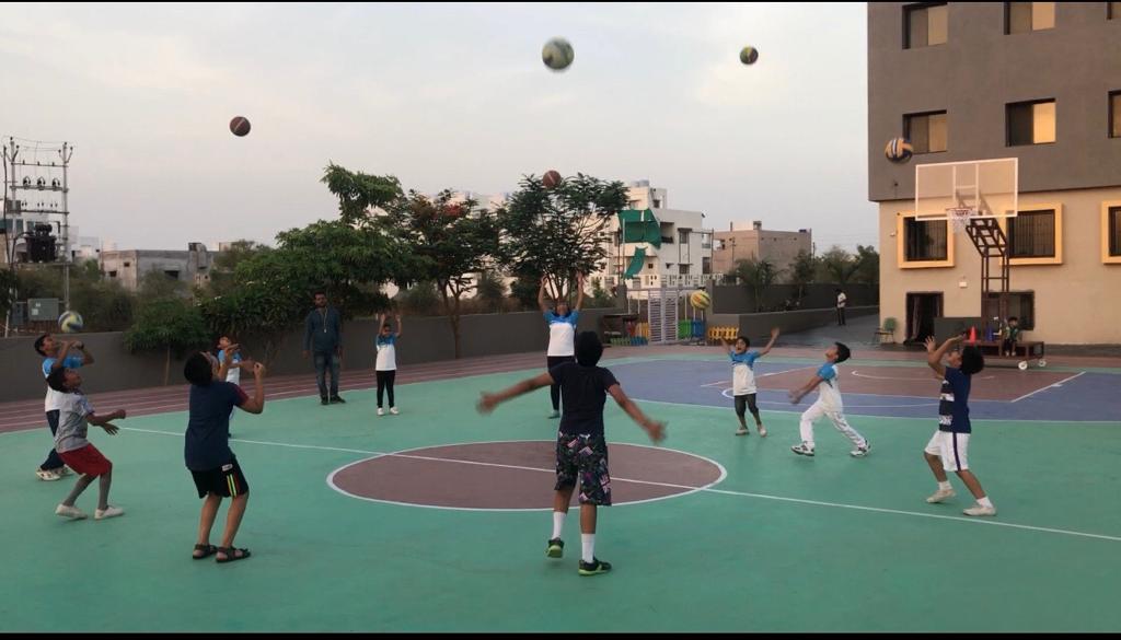 Summer-Camp-Basketball-at-convent-schools-in-amravati