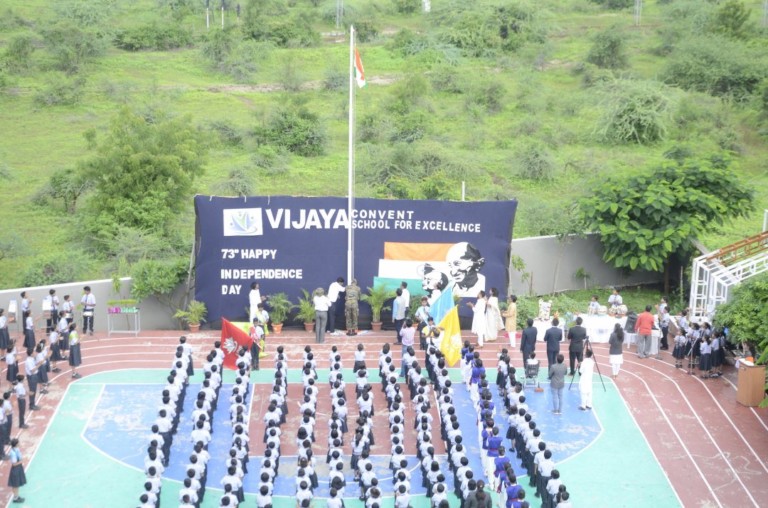 cbse-pattern-school-in-amravati-Independence-Day-was-celebrated-at-Vijaya-Convent